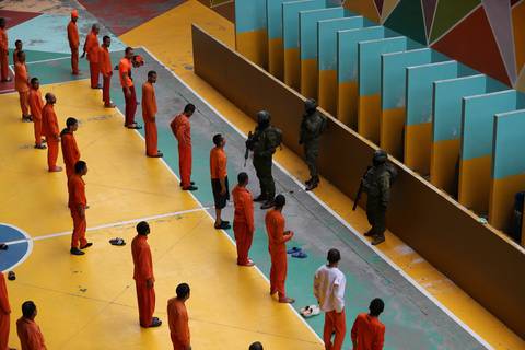 ‘Tienen una alimentación al día’, asegura la Defensoría del Pueblo sobre situación de presos en algunas cárceles 