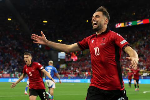 ¡23 segundos! El albanés Nedim Bajrami entra en la historia de la Eurocopa tras anotar el gol más rápido del torneo