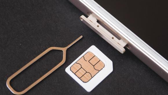 Eliminar la ranura para la tarjeta SIM permitirá a los fabricantes ahorrar espacio en sus dispositivos.