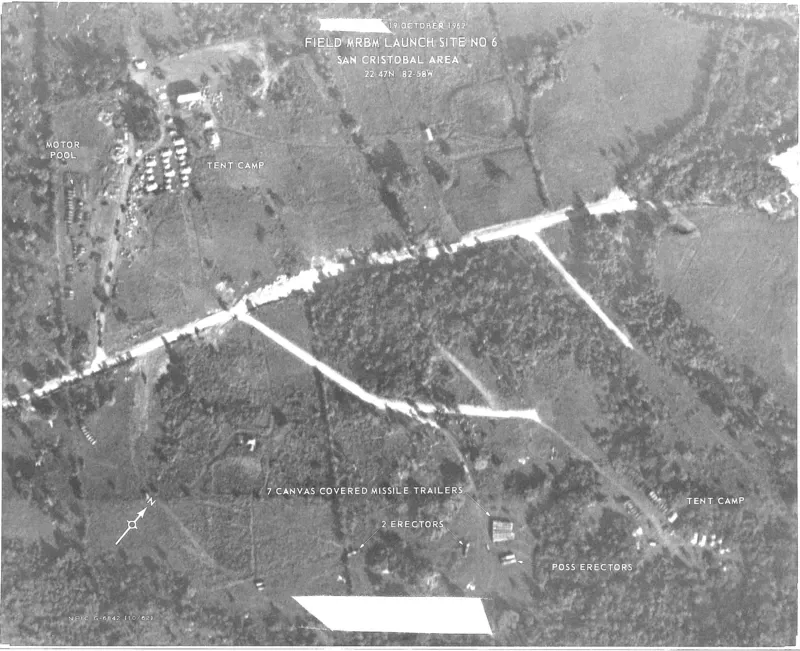 AGENCIA NACIONAL DE INTELIGENCIA GEOESPACIAL La fotografía aérea permitió ubicar los misiles, así como el emplazamiento de tropas cercanas a ellos.