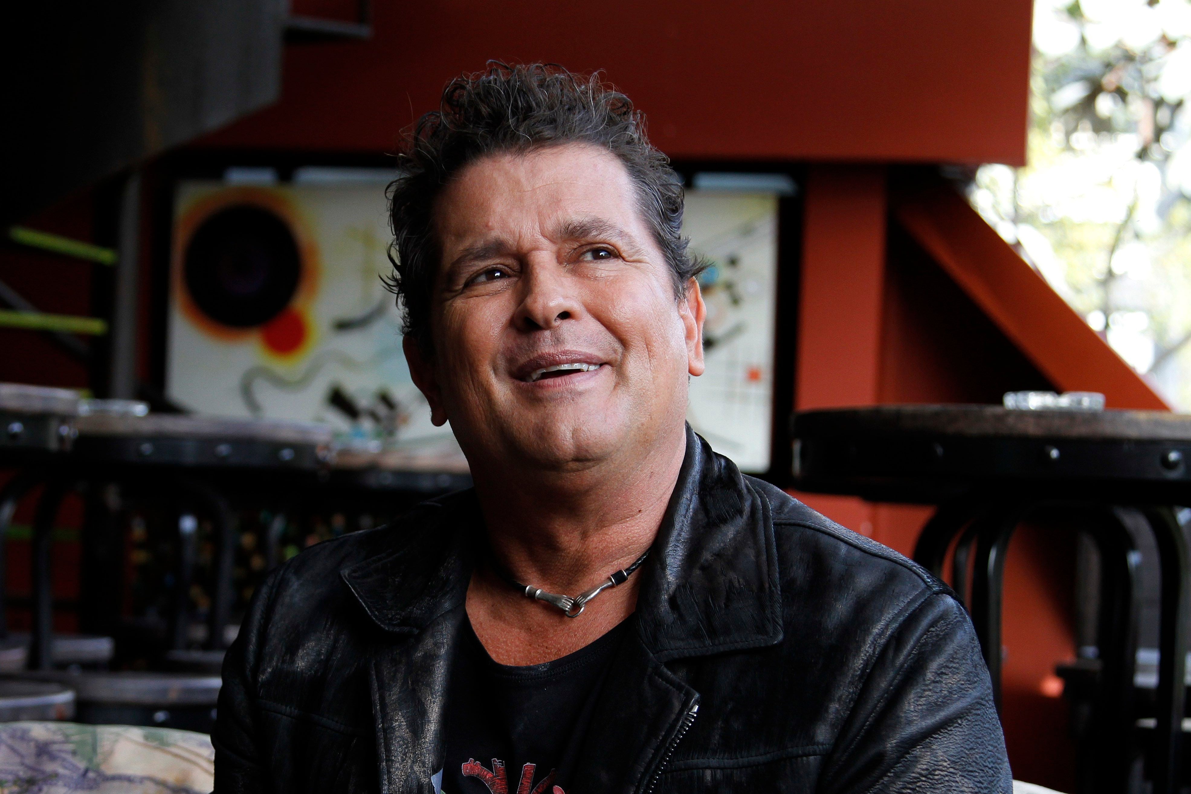 Carlos Vives logra récord Guinness por besatón virtual