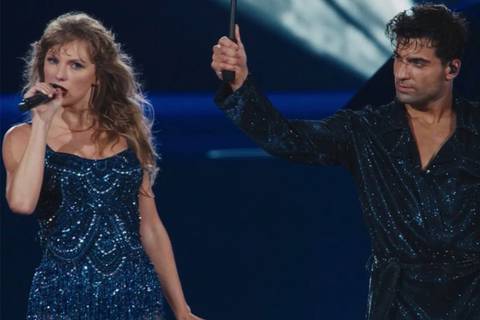 Taylor Swift tiene al “doble” de Chayanne en “The Eras Tour”: Mira las fotos de su gran parecido y todo sobre el bailarín que se ha hecho viral