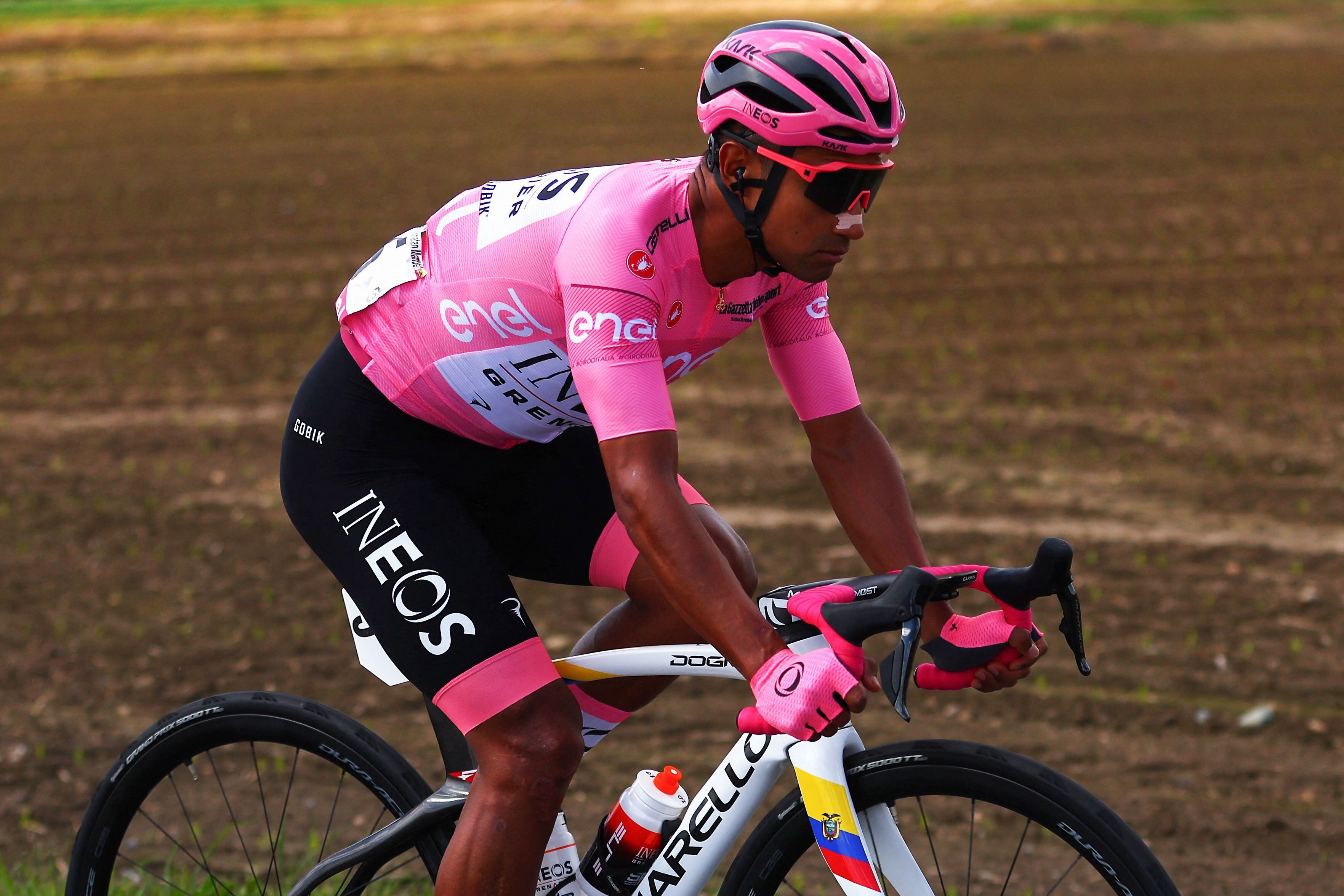 Jhonatan Narváez pierde liderato del Giro de Italia. Tadej Pogacar se queda con la etapa 2