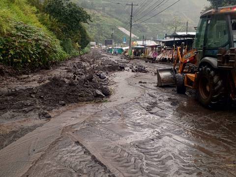 COE de Tungurahua se mantiene en sesión permanente ante daños causados por lluvias 