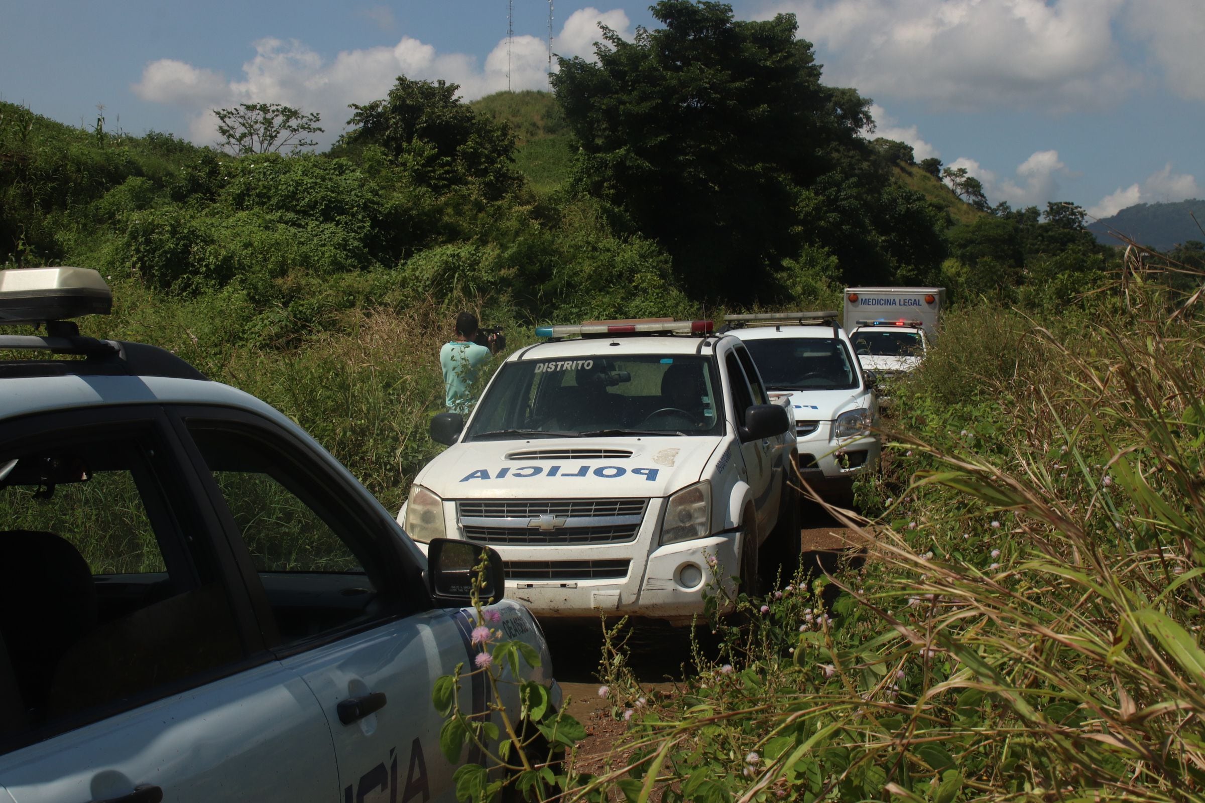Hombre descuartizado y otro baleado fueron hallados en zona cercana al ‘canal de la muerte’, en el noroeste de Guayaquil