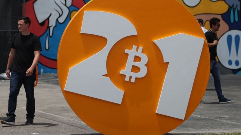 Bitcoin: un viaje profundo al mundo de los “criptoevangelistas” que quieren destruir el dólar y cambiar el sistema financiero internacional
