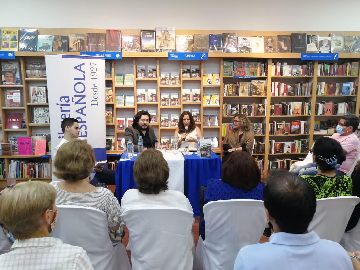 Universo de libros: Obras ecuatorianas presentadas esta semana en conmemoración del Día del Libro