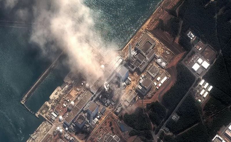 El tsunami de 2011 causó fallas en la planta nuclear de Fukushima. GETTY IMAGES