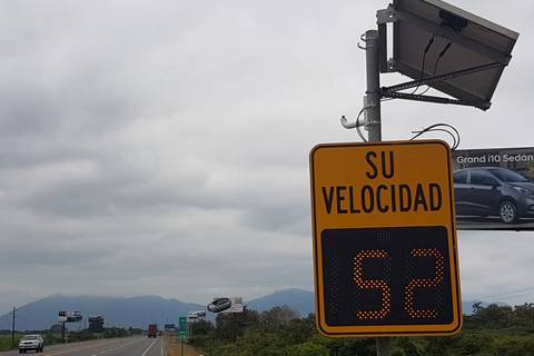 ¿Considera que la implementación de radares aporta a la seguridad vial y al control de velocidad en las calles del Ecuador? (O)