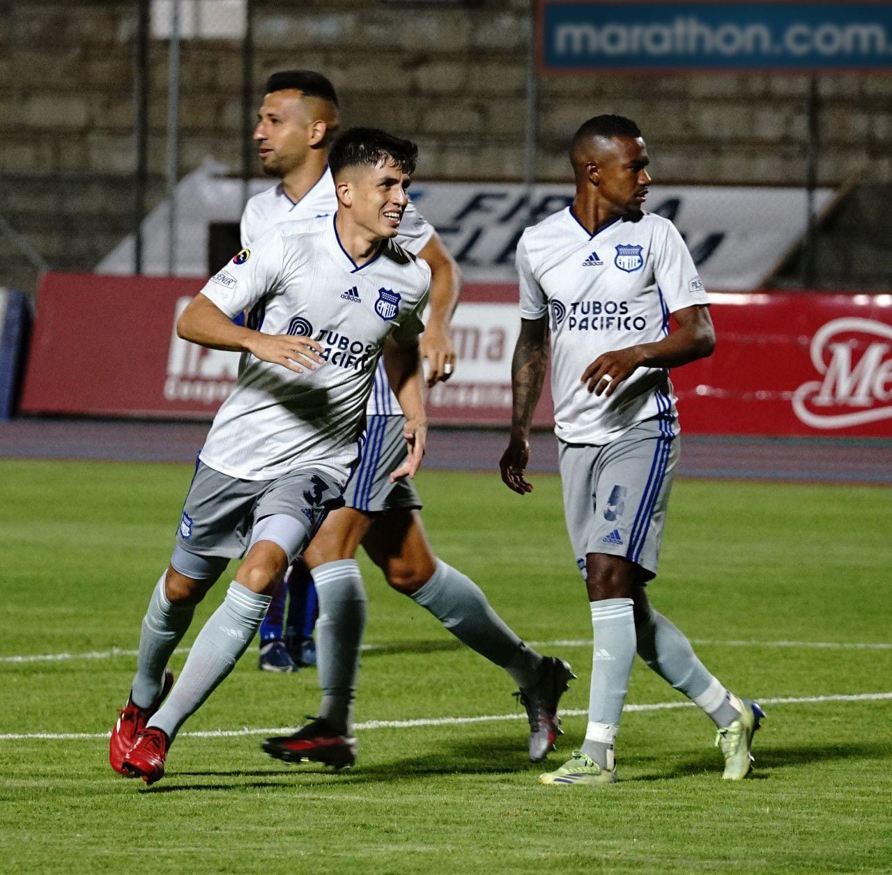 Luca Sosa y Joao Rojas serán titulares en Emelec ante Macará, en la Copa Sudamericana