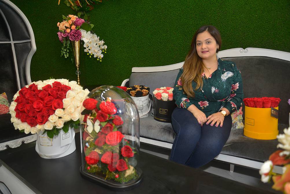 Suri Andrea Zapata encuentra en las flores su inspiración para crear |  Comunidad | Guayaquil | El Universo