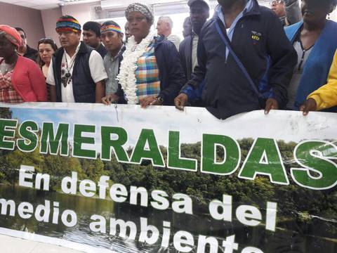 Presentan acción de incumplimiento en Corte Constitucional por contaminación en Esmeraldas