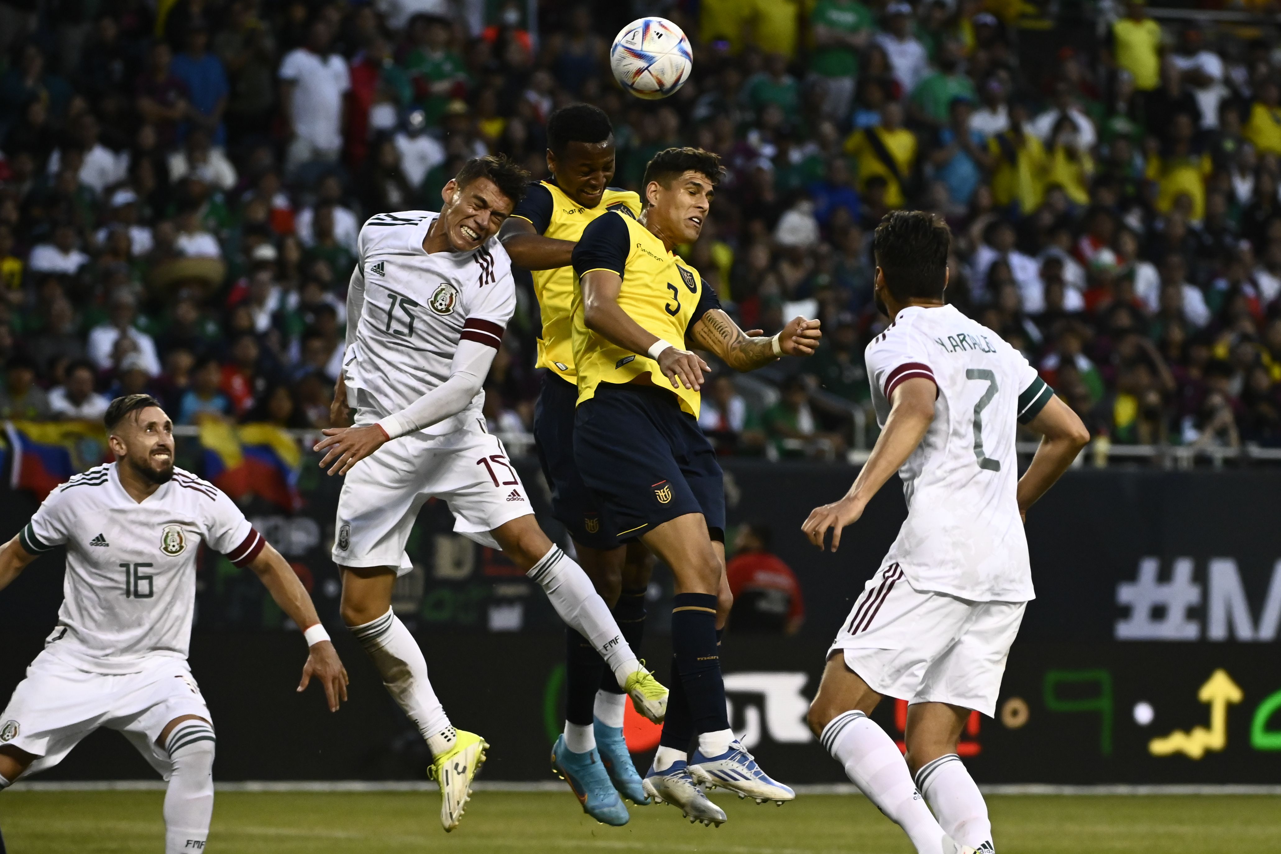 ‘México no pasó por encima a Ecuador; la defensa tricolor es sólida y difícil de llegarle’, dice Jorge Barraza en EL UNIVERSO Mundial