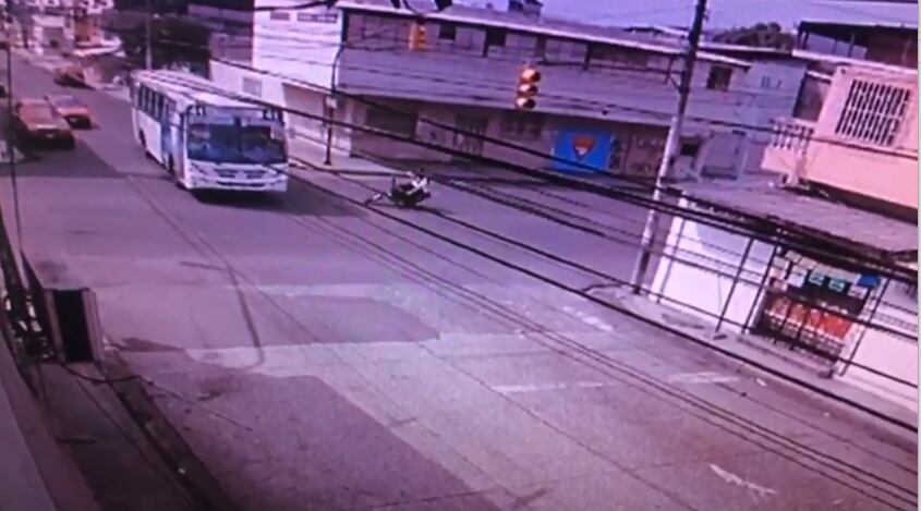 Video Viral Clave En Investigación De Mortal Accidente En El Suburbio De Guayaquil Comunidad 8572