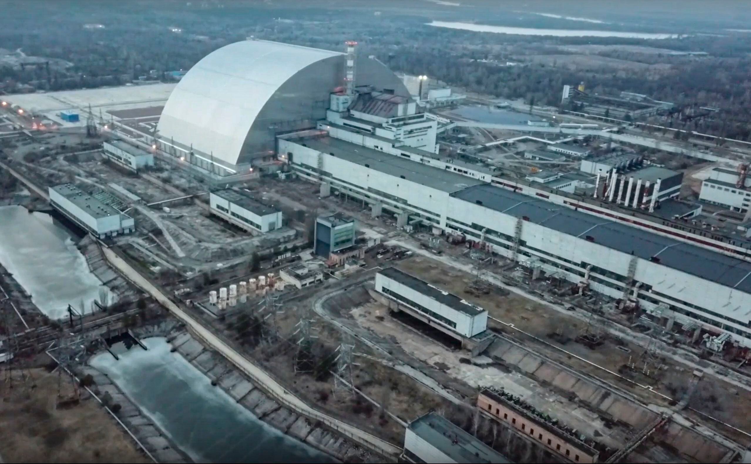 Imagen de un video facilitado el pasado lunes por el Ministerio ruso de Defensa de la planta nuclear de Chernóbil en Ucrania. EFE/EPA/RUSSIAN DEFENCE MINISTRY PRESS SERVICE/HANDOUT 
