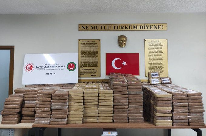 Turquía decomisa 1,7 toneladas de droga que salió de Ecuador