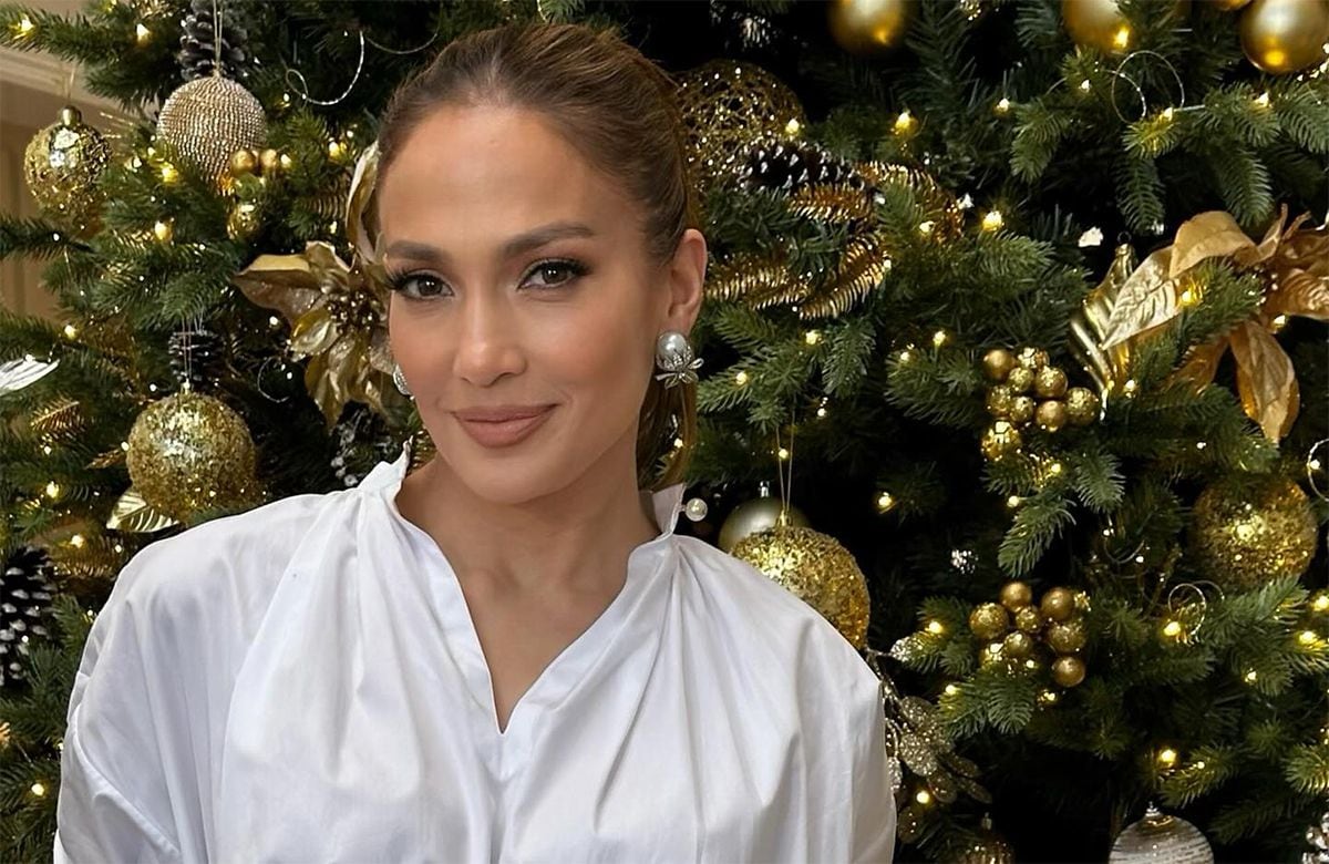 Jennifer Lopez recibe críticas por su look oversize de última hora para  recorrer las tiendas antes de la cena navideña: “Los jeans sucios van a ser  tendencia ahora”, Gente, Entretenimiento