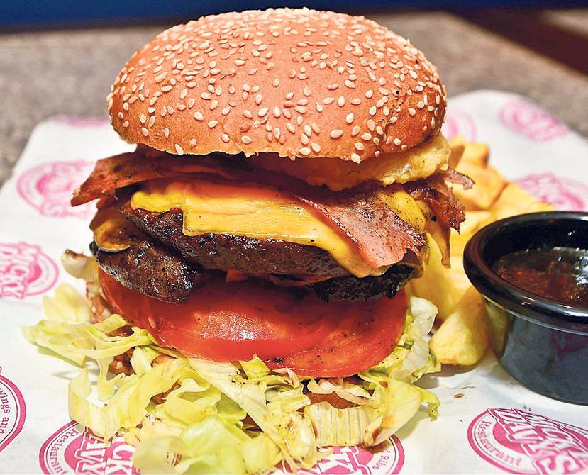 Americana  Has en casa burgers, perros calientas, costillas y alitas con  Eatsy Medellin – Eatsy Market