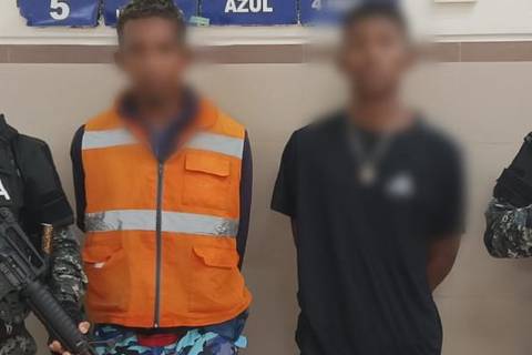 Policía capturó a dos presuntos extorsionadores que amenazaban a comerciante en Esmeraldas 