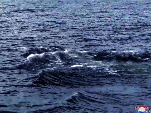 Corea del Norte afirma haber probado un dron submarino capaz de crear “un tsunami radioactivo”