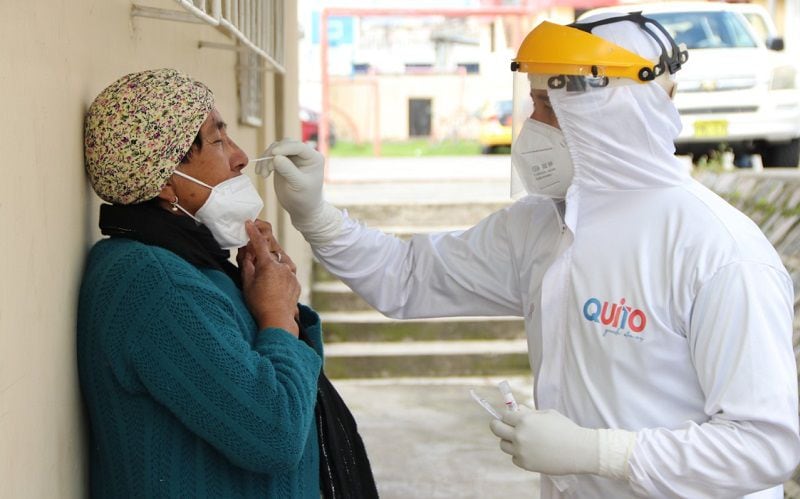 Los horarios para la toma de pruebas COVID-19 del Municipio de Quito