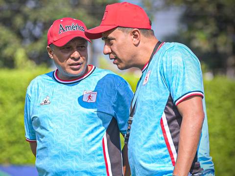 Alexander Escobar, exfigura de Liga de Quito, será asistente de César Farías en América de Cali