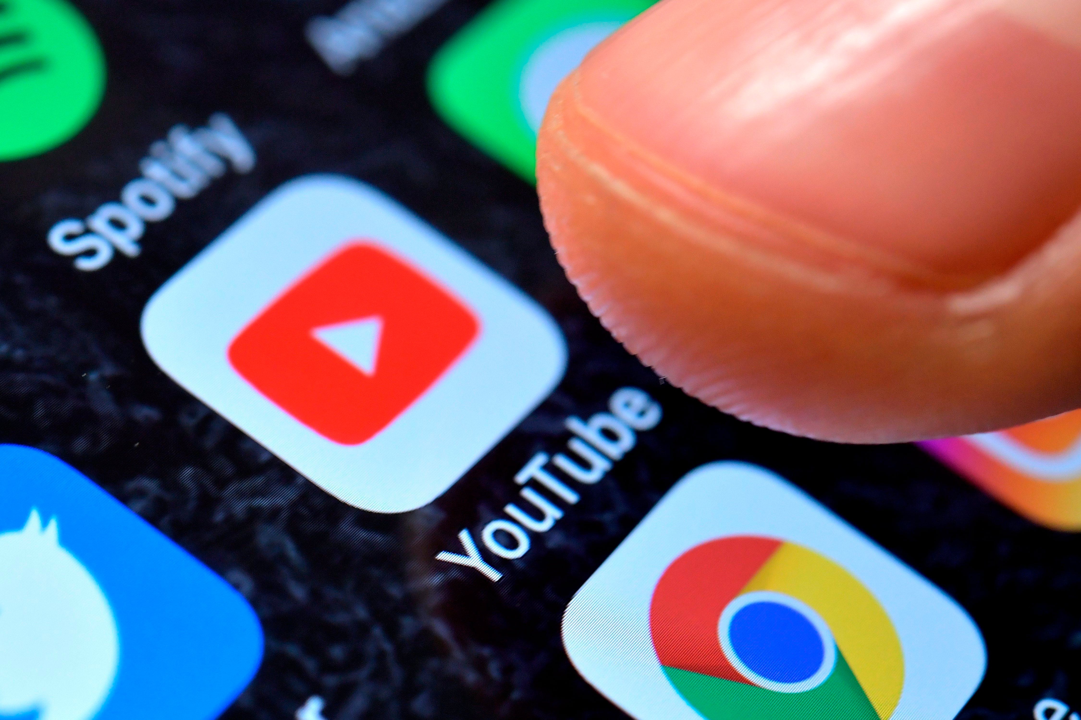 YouTube destronó en el 2021 a Google como el sitio web más visitado en Ecuador, pero las páginas pornográficas continúan escalando en el top 10