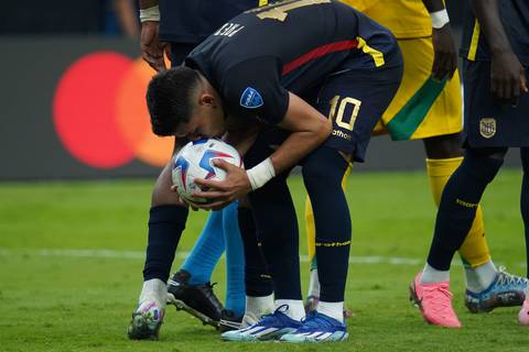 ¿Su fútbol sufrido le bastará contra Argentina?, se pregunta la prensa internacional sobre el duelo de Ecuador en cuartos de final de Copa América
