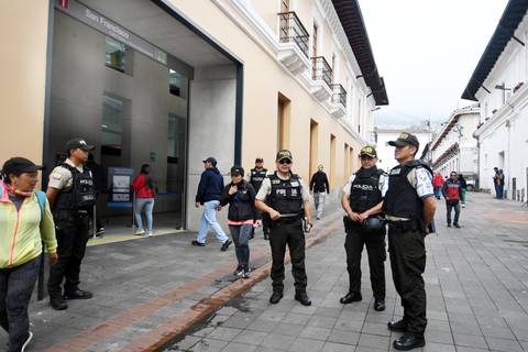 Metro de Quito suspendió operaciones por apagón general