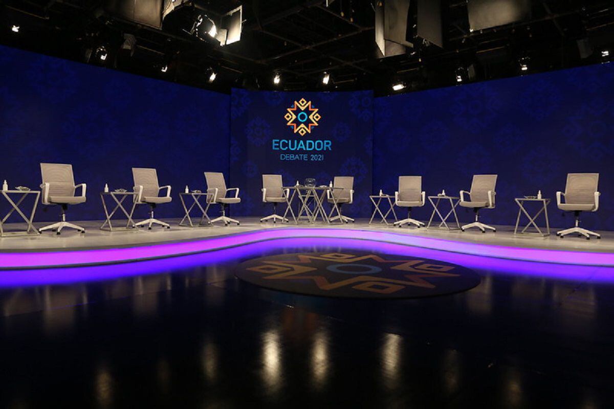 Andrés Arauz y Guillermo Lasso podrán preguntarse entre sí para un real debate presidencial