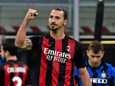  Zlatan Ibrahimovic vuelve al AC Milan, ¿será como jugador?