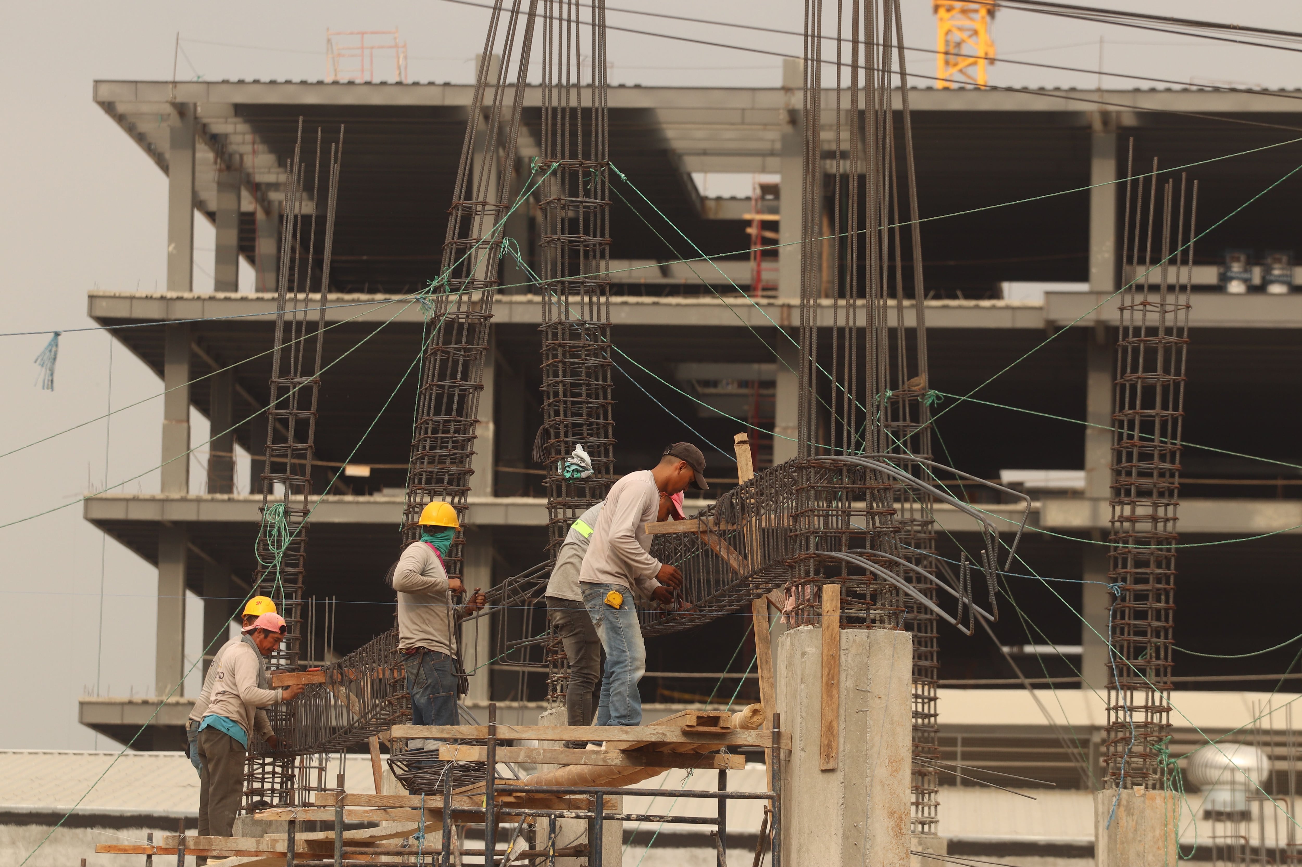 Más plazas comerciales y hospital en construcción crean expectativa en la parroquia La Aurora, cuya avenida principal está en planes de regeneración urbana