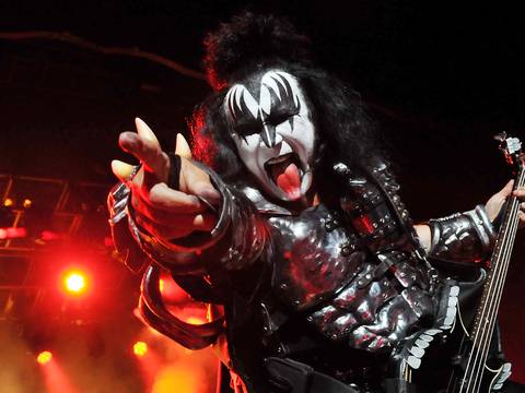 Fans de Kiss se quejan por canje de entradas en el Mall del Sur