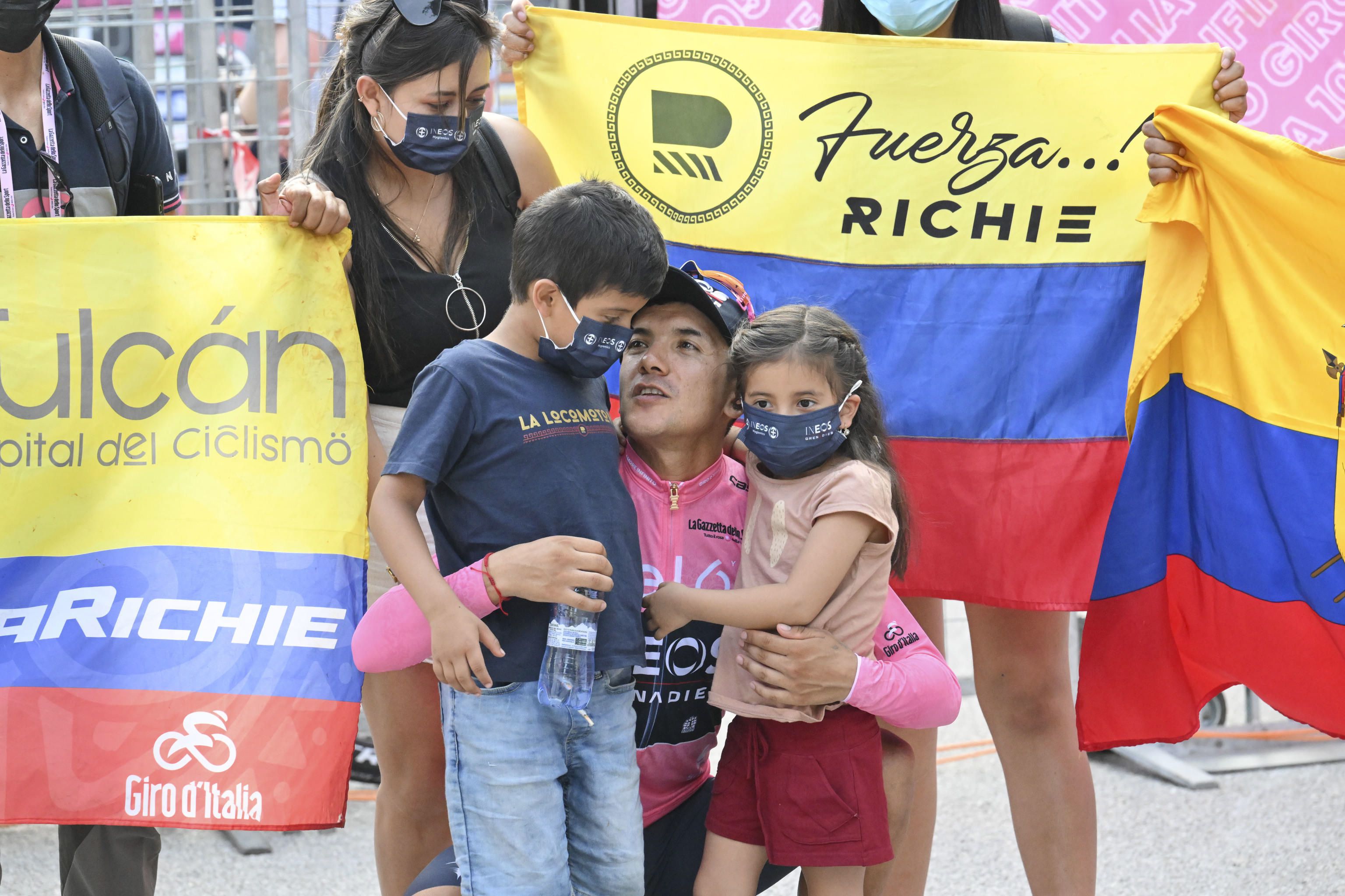 Pantalla gigante y buena vibra: hinchas apoyarán a Richard Carapaz desde Tulcán para que logre el milagro y conquiste su segundo Giro