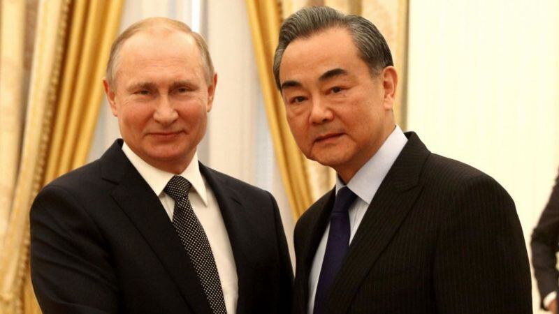 GETTY IMAGES Putin y Wang se han encontrado en diferentes ocasiones en el último año.