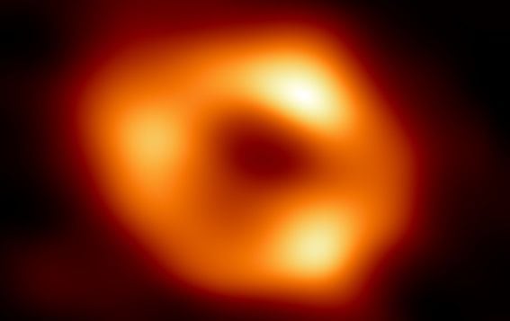 La ciencia celebra la imagen histórica del agujero negro Sagitario A*, que cambia la concepción del Universo