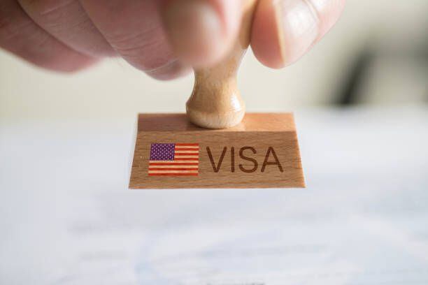 La Embajada no recomienda ni avala a terceras personas o compañías para realizar adelantos de citas. "Somos tu fuente oficial de información sobre visas a los Estados Unidos".