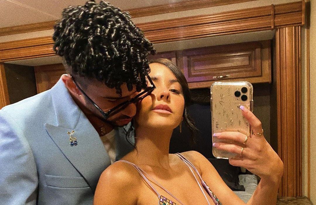 Bad Bunny publica en Instagram la primera foto junto a su novia