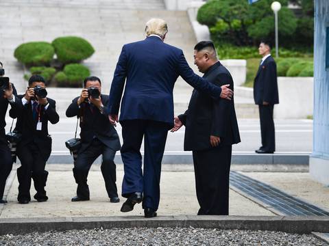 Dudas tras el sorpresivo encuentro entre Donald Trump y Kim Jong Un