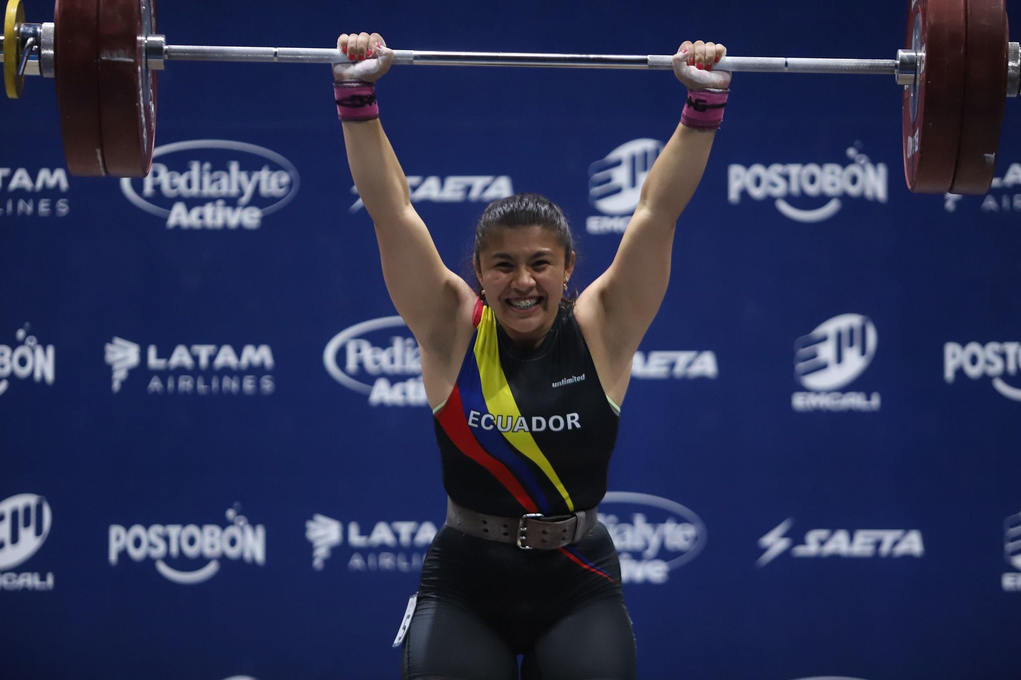 Bella Paredes conquista oro en Cali-Valle 2021 y obtiene boleto directo a los Juegos Panamericanos Santiago 2023