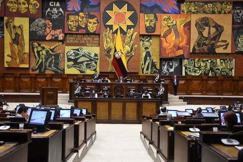 Asamblea Nacional retomó actividades con una nómina laboral reducida más del 80 %, revela informe
