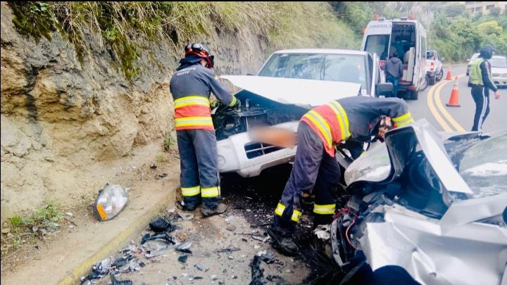 Dos muertos y cinco heridos en siniestros de tránsito en Quito, este domingo