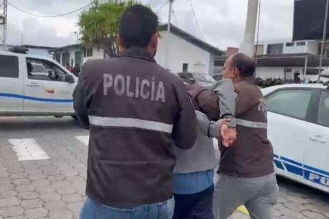 Ecuatoriano con boleta roja por intento de asesinato fue extraditado de los Estados Unidos 