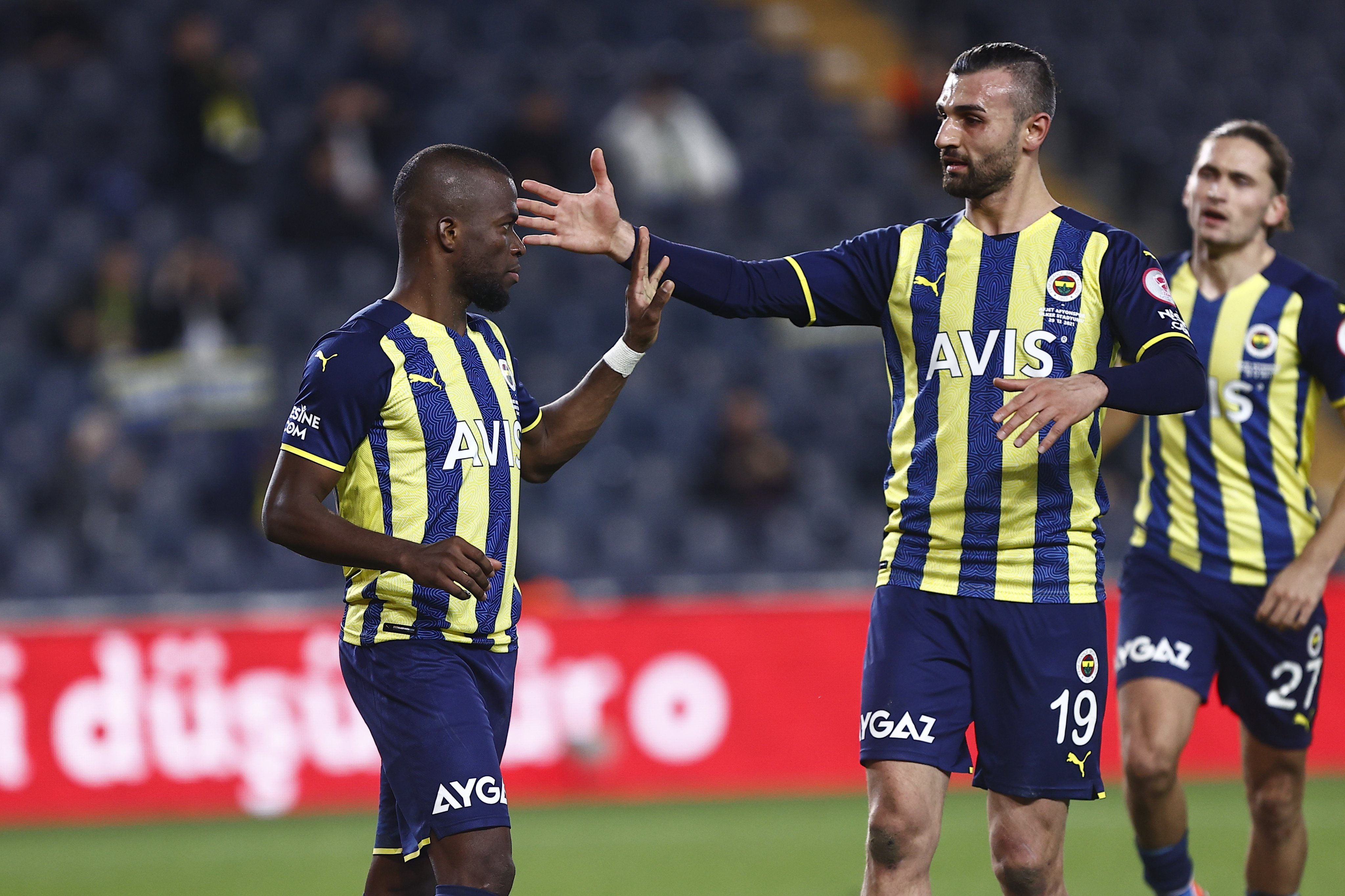 Enner Valencia vuelve a anotar con Fenerbahçe a los dos meses
