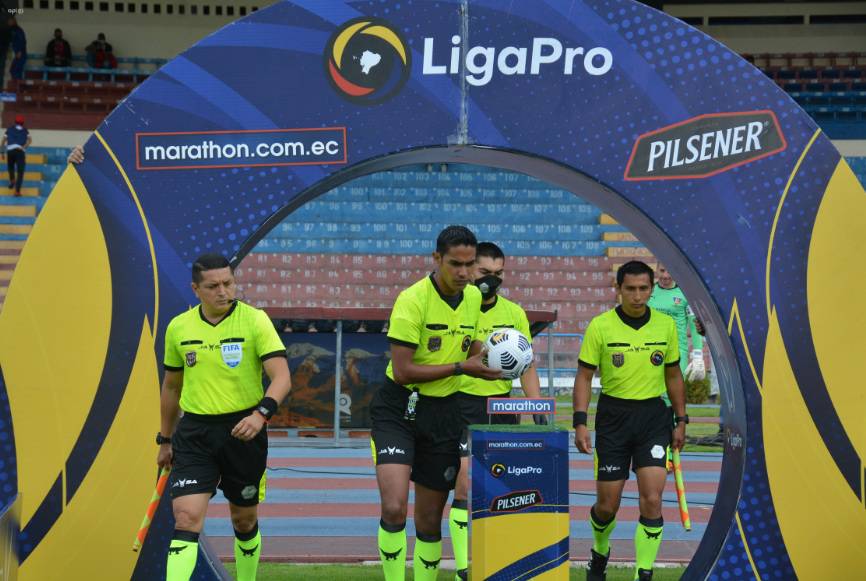 CURSO DE ÁRBITRO La Liga de Fútbol de - El Megáfono Pando