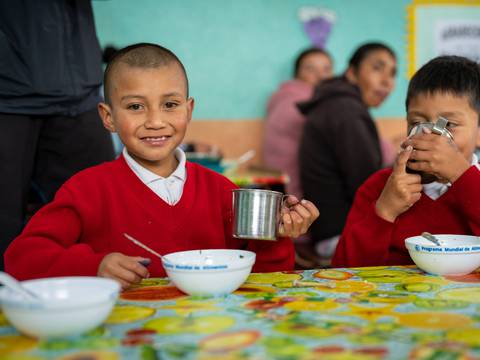 Corporación y Fundación Favorita se unen al proyecto de comidas escolares del Programa Mundial de Alimentos