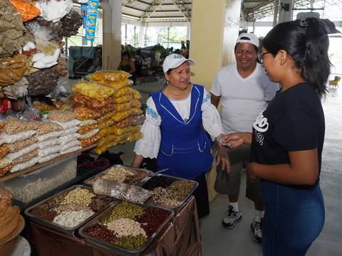 Combos de 20 granos precocidos para la fanesca se ofertan desde $ 3 en mercados de Guayaquil