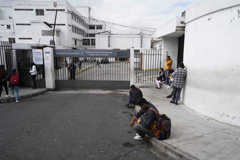 Activan Código Plata en hospital Pablo Arturo Suárez, de  Quito, por balacera durante traslado de reclusos  