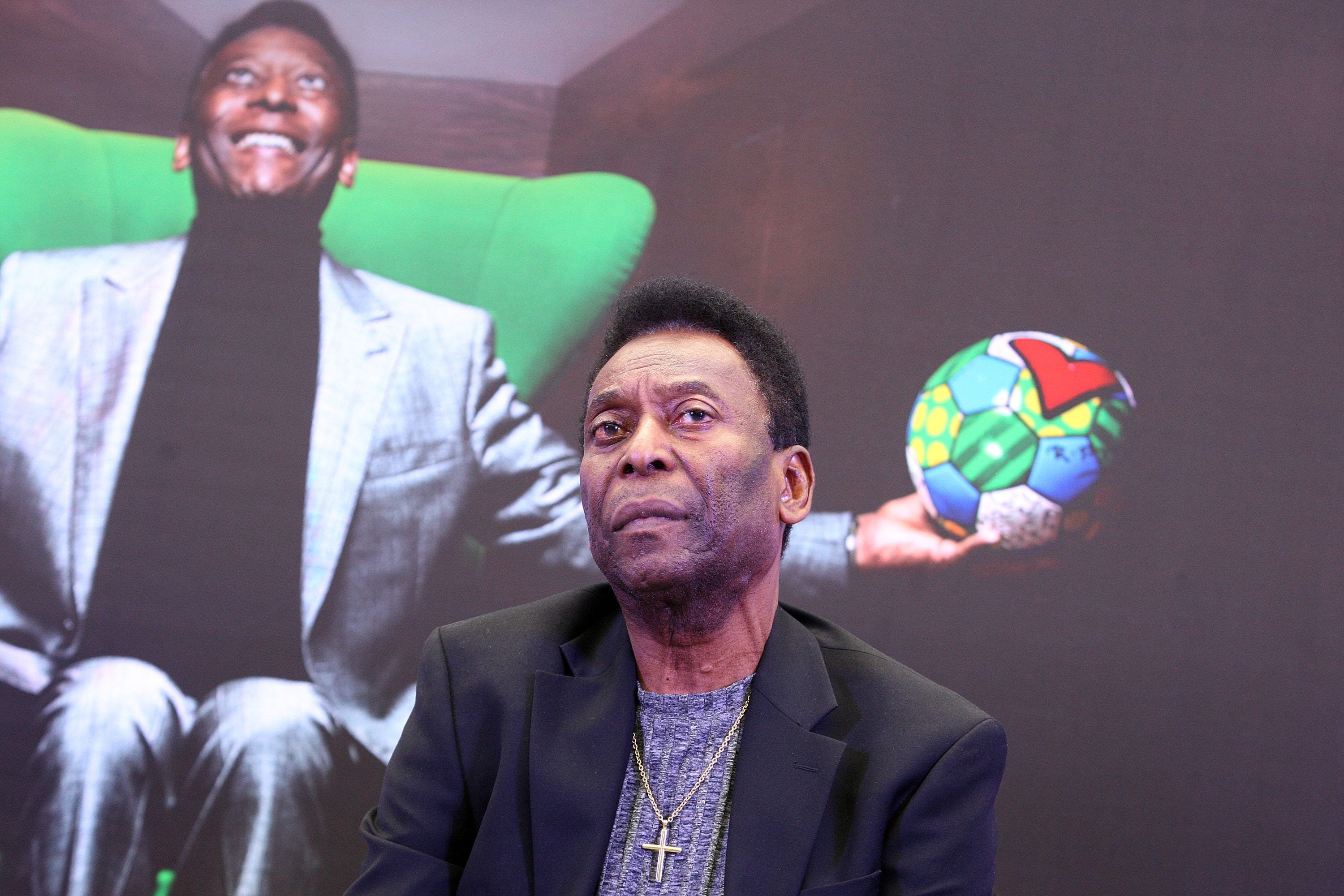 ‘Pelé no muere’, ‘tiene estatus de inmortal’, ‘no era de este mundo’, ‘Edson Arantes era mortal, Pelé no’, dice la prensa de Brasil