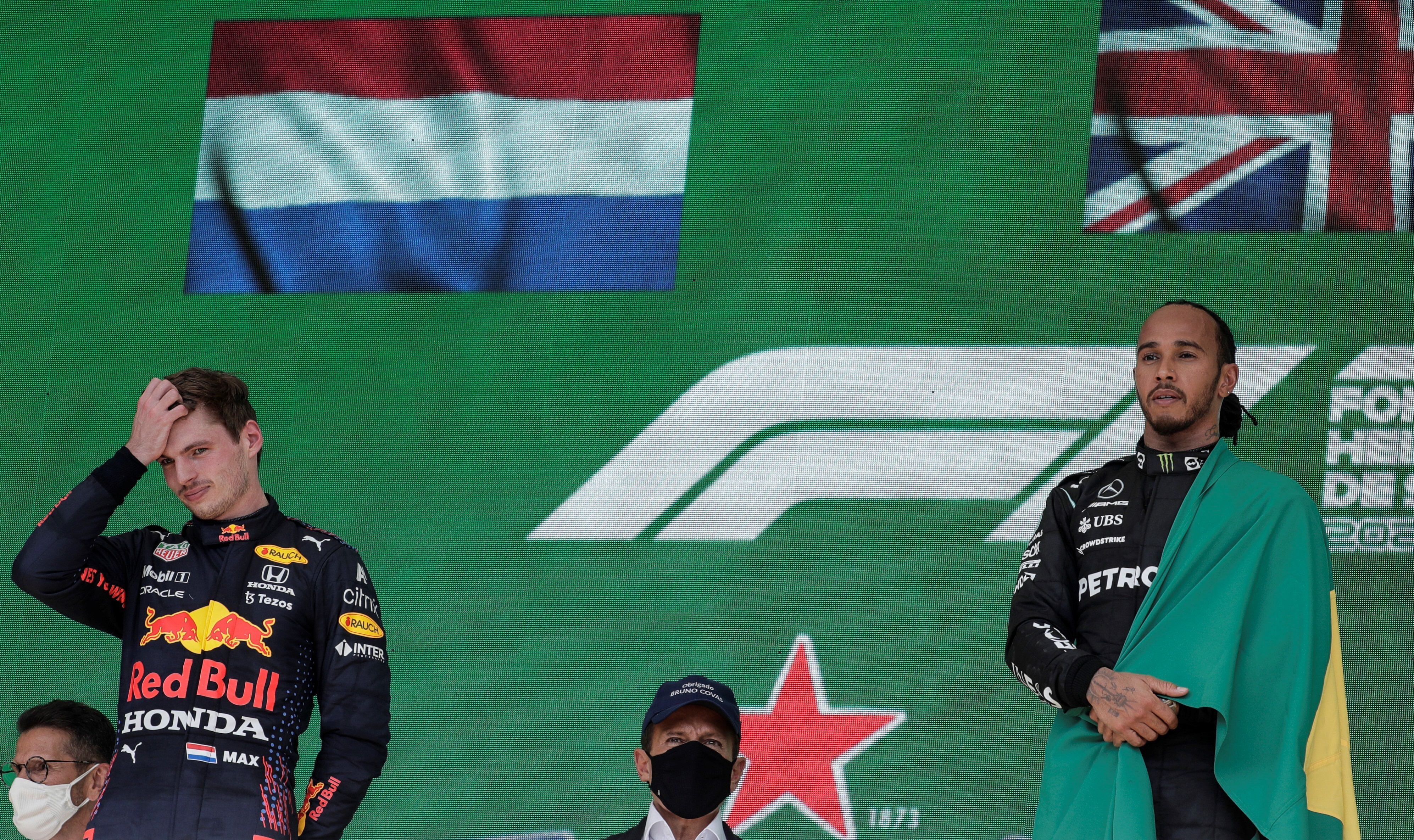 Mercedes pide que se vuelva a revisar incidente entre su corredor Lewis Hamilton y el piloto Verstappen, en Brasil